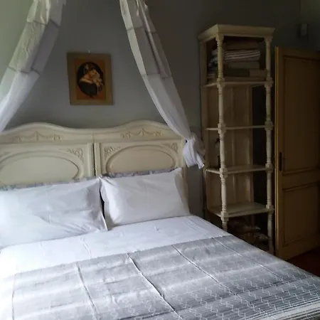 B&B Casa Zaira 몬칼리에리